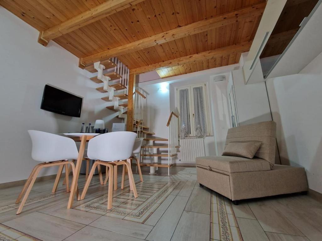 Amica Apartment